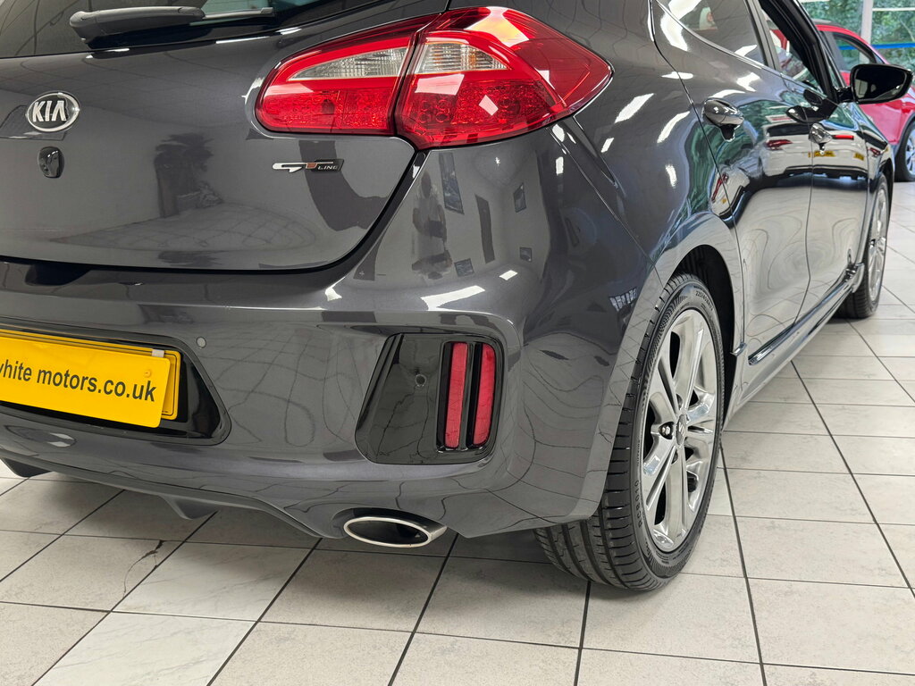 Kia Ceed 1.6 Crdi Isg Gt-line White #43