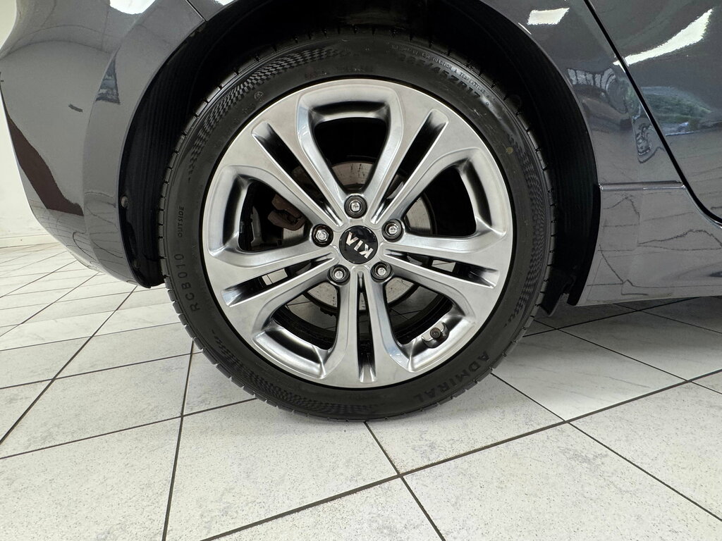 Kia Ceed 1.6 Crdi Isg Gt-line White #33