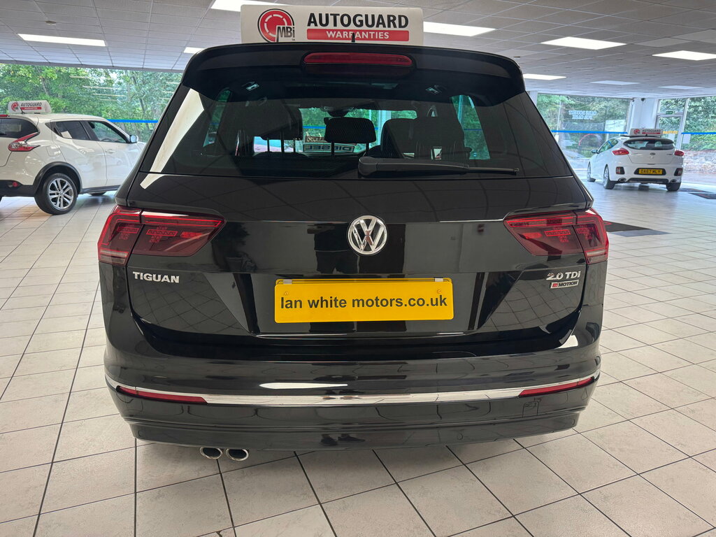 Volkswagen Tiguan 2.0 Tdi R-line Suv Dsg 4Motion Euro 6 Black #5