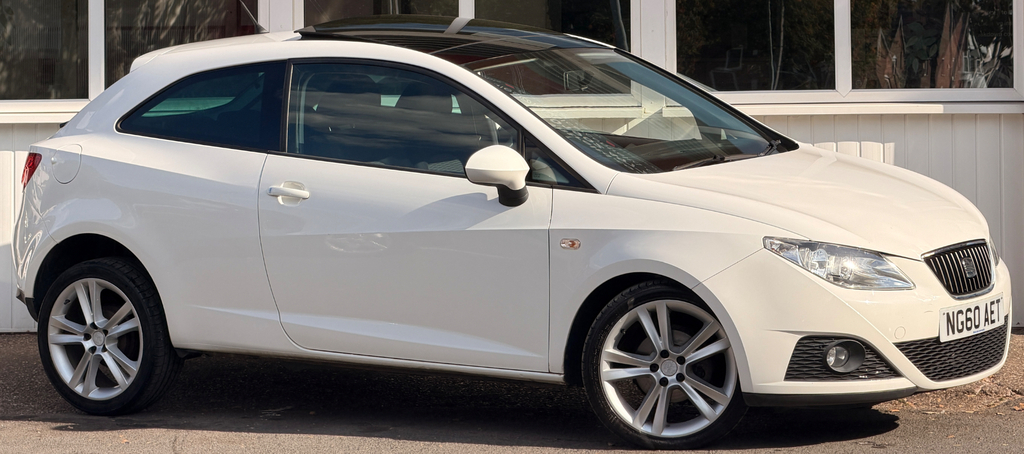 Seat Ibiza 1.4 16V Sport Coupe Euro 5 85 P White #3