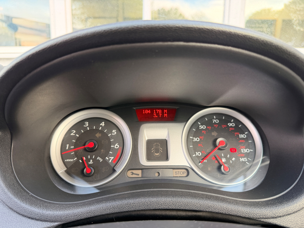 Renault Clio Clio Campus 8V White #12