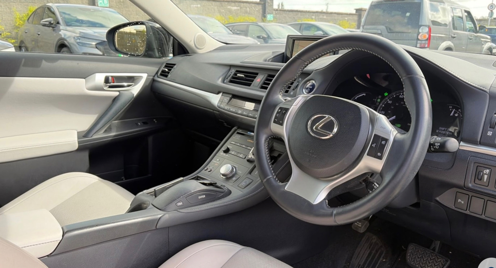 Lexus CT 1.8 200H Se-l Hatchback Hybrid Cvt Euro Black #5