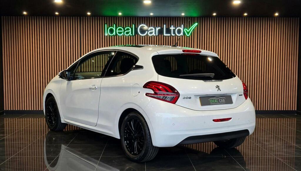 Peugeot 208 1.2 Puretech Allure Euro 6 White #3