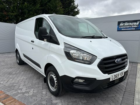 Ford Transit Custom 320 L2 Leader White
