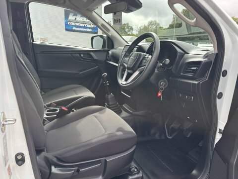 Isuzu D-Max 1.9 V-cross Double Cab 4X4 Black #11