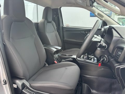 Isuzu D-Max 1.9 Td Utility Silver #4