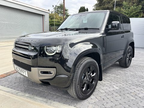 Land Rover Defender 90 D300 Hard Top Black #5