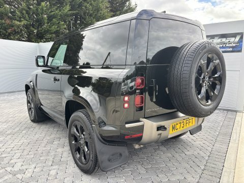 Land Rover Defender 90 D300 Hard Top Black #2