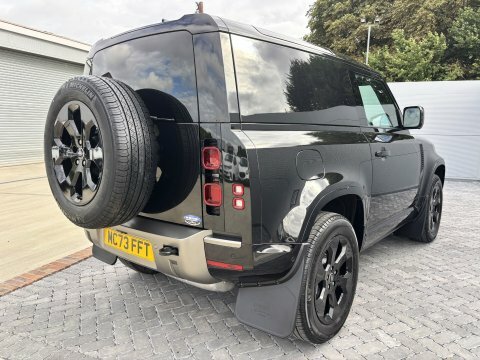 Land Rover Defender 90 D300 Hard Top Black #6