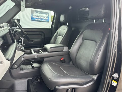 Land Rover Defender 90 D300 Hard Top Black #3