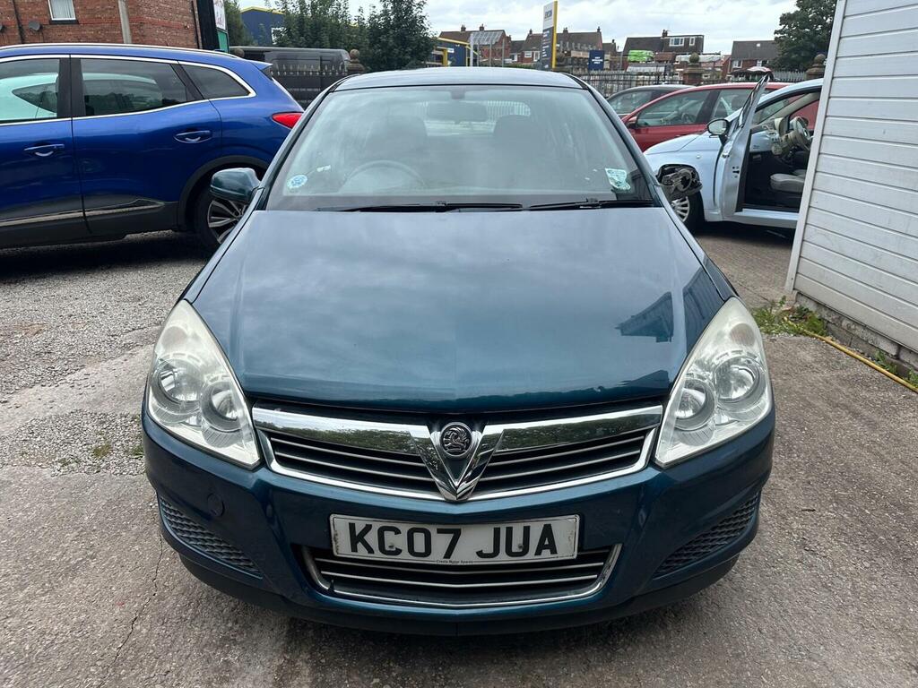 Vauxhall Astra Hatchback Black #3