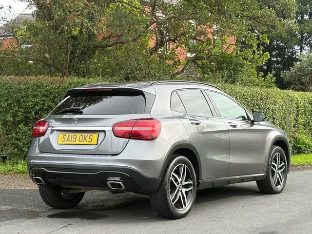 Mercedes-Benz GLA Class 1.6 Gla180 Urban Edition Suv Eur Grey #2