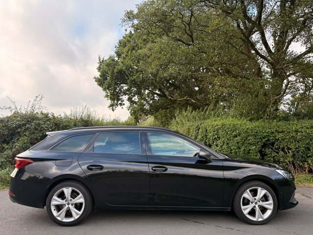 Seat Leon 2021 1.5 Tsi Evo Fr Estate Euro Black #4