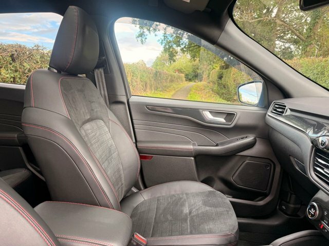 Ford Kuga 1.5 Ecoboost 150 St-line X Edition Black #14