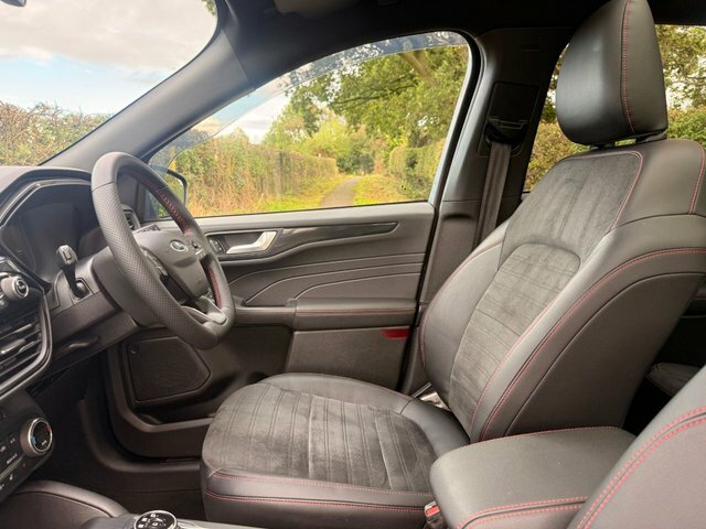 Ford Kuga 1.5 Ecoboost 150 St-line X Edition Black #15