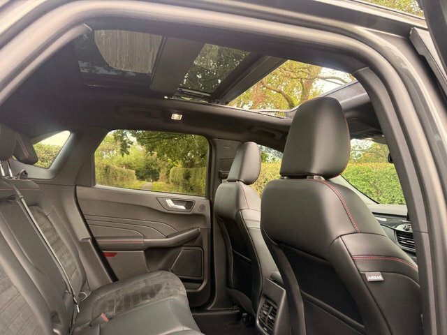 Ford Kuga 1.5 Ecoboost 150 St-line X Edition Black #49