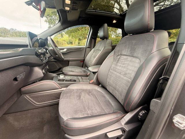 Ford Kuga 1.5 Ecoboost 150 St-line X Edition Black #12