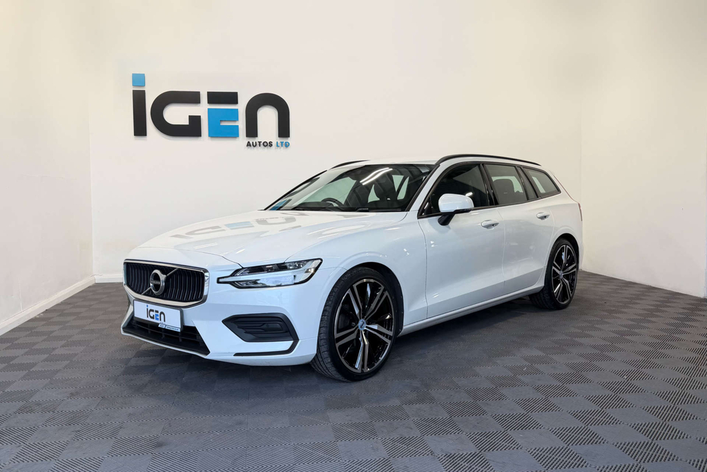 Volvo V60 Momentum D4
