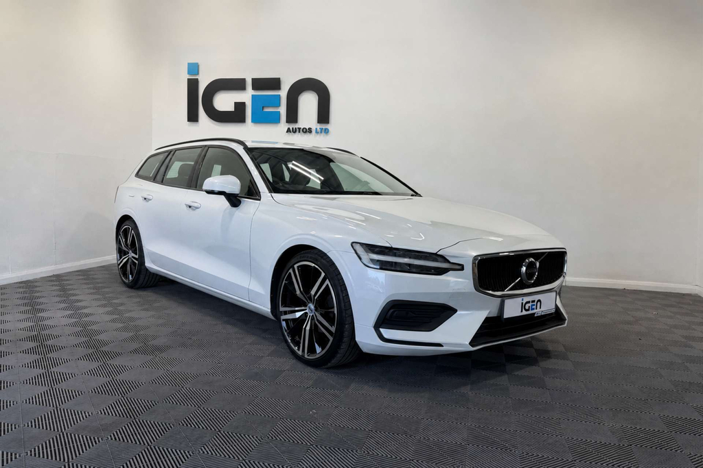 Volvo V60 Momentum D4 DP69NKG #2