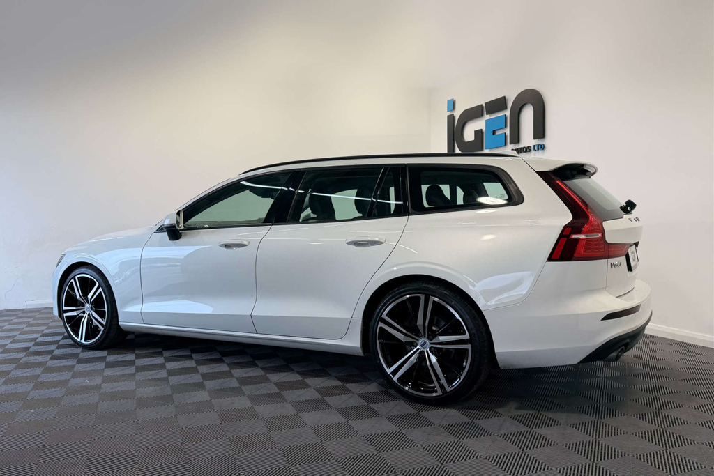 Volvo V60 Momentum D4 DP69NKG #4
