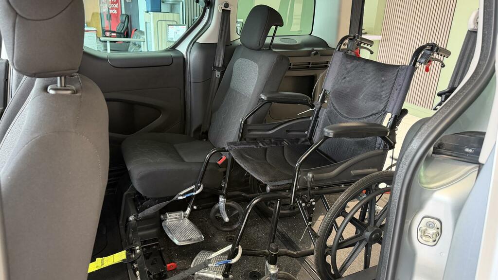 Peugeot Partner Tepee Rare Wheelchair Adapted Mpv Just 25 045 Miles Carr Silver #6