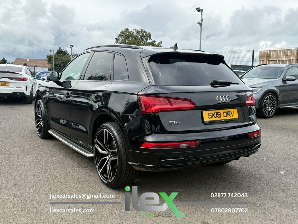 Audi Q5 2L S Line Black #6