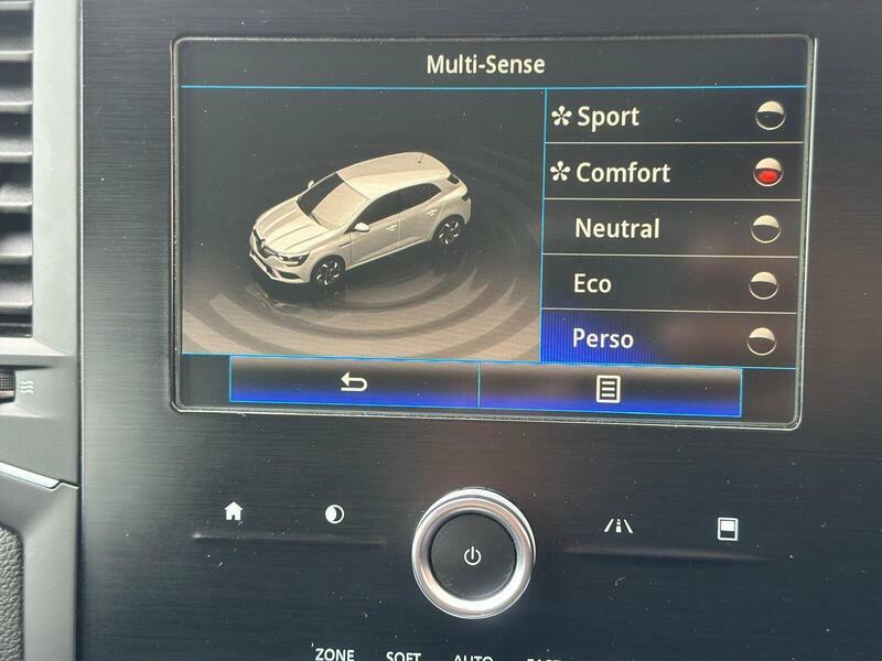Renault Megane Hatchback 1.5 Dci Dynamique Nav Euro 6 Ss White #22