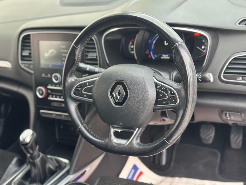 Renault Megane Hatchback 1.5 Dci Dynamique Nav Euro 6 Ss White #24