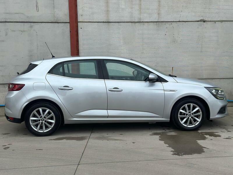 Renault Megane Hatchback 1.5 Dci Dynamique Nav Euro 6 Ss White #8