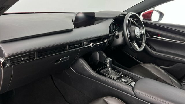 Mazda 3 2.0 E-skyactiv X Mhev 186 Gt Sport Ed Red #4