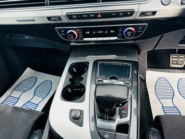 Audi Q7 S Line  #44