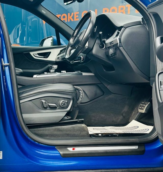 Audi Q7 S Line  #37