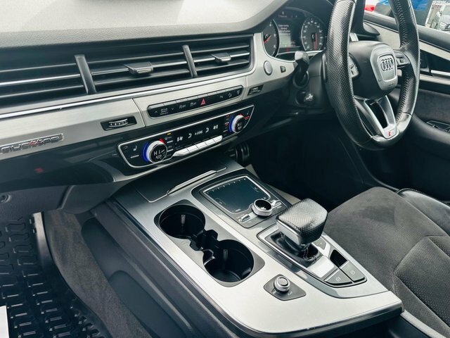 Audi Q7 S Line  #35