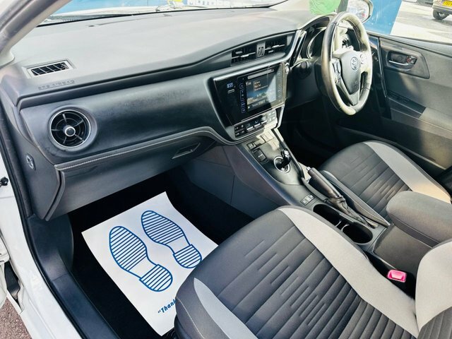 Toyota Auris Vvt-h Design Hatchback Blue #21