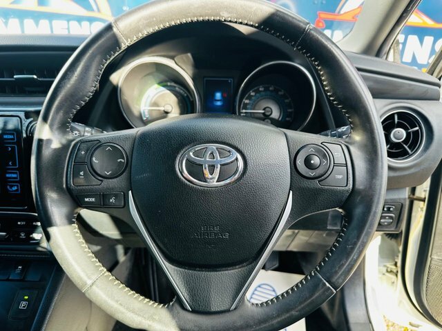 Toyota Auris Vvt-h Design Hatchback Blue #29
