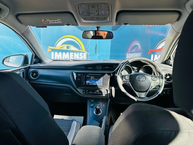 Toyota Auris Vvt-h Design Hatchback Blue #18