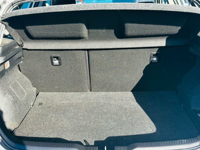 Toyota Auris Vvt-h Design Hatchback Blue #11