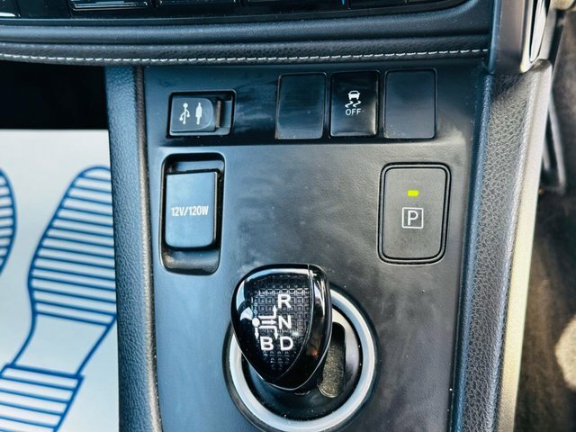 Toyota Auris Vvt-h Design Hatchback Blue #34