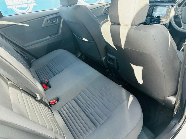 Toyota Auris Vvt-h Design Hatchback Blue #14