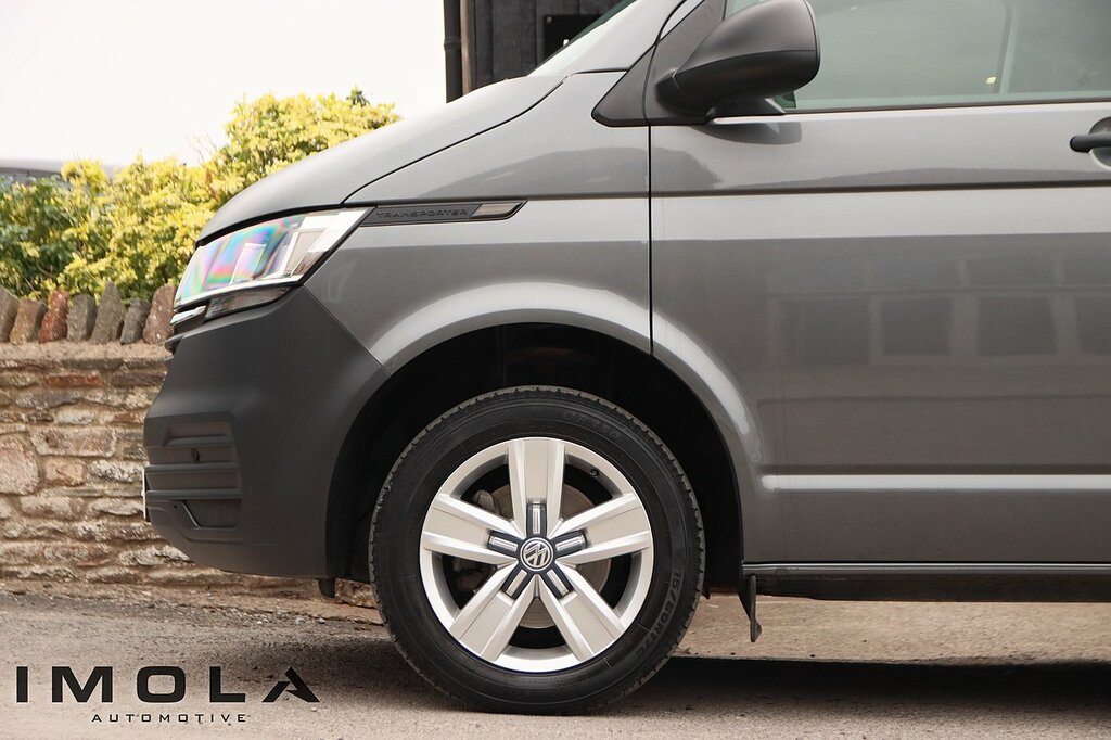 Volkswagen Transporter Shuttle 2L Se Grey #19