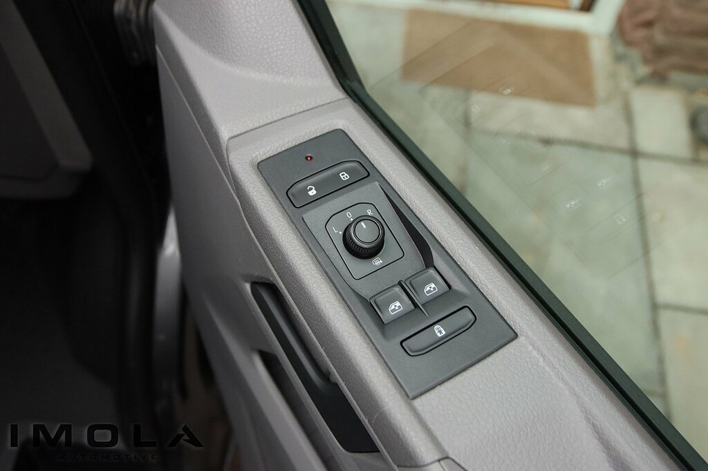 Volkswagen Transporter Shuttle 2L Se Grey #32