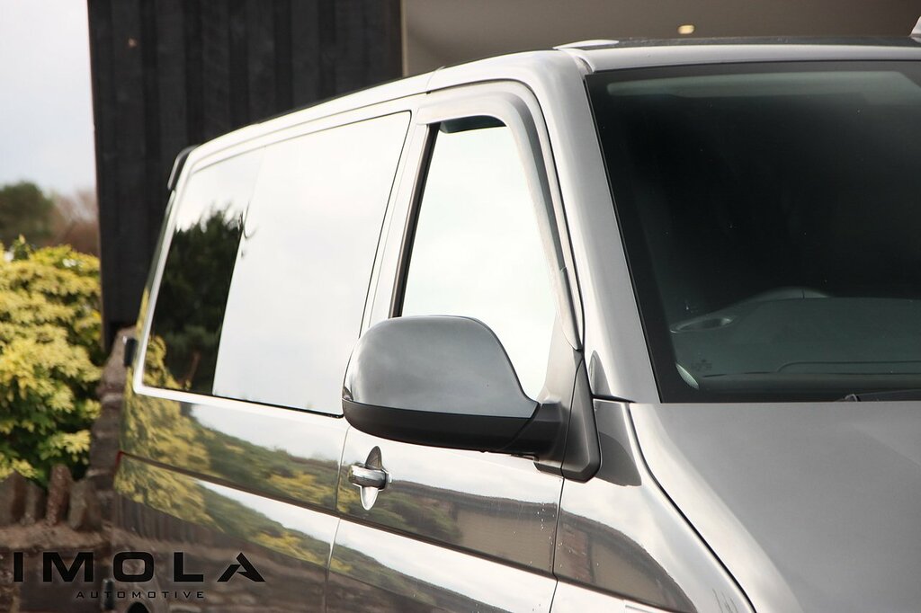Volkswagen Transporter 2L Startline Black #8