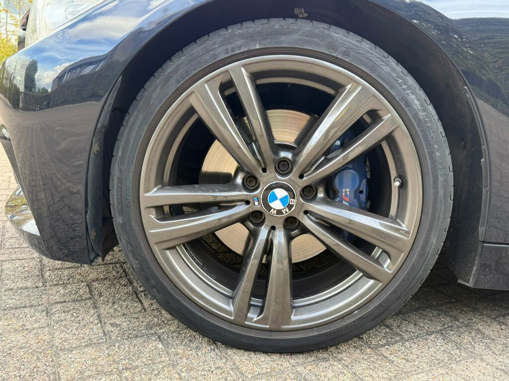 BMW 4 Series Gran Coupe Hatchback Black #33