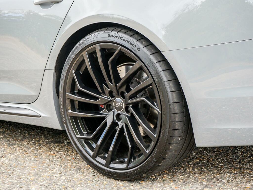 Audi RS4 Avant Petrol #5