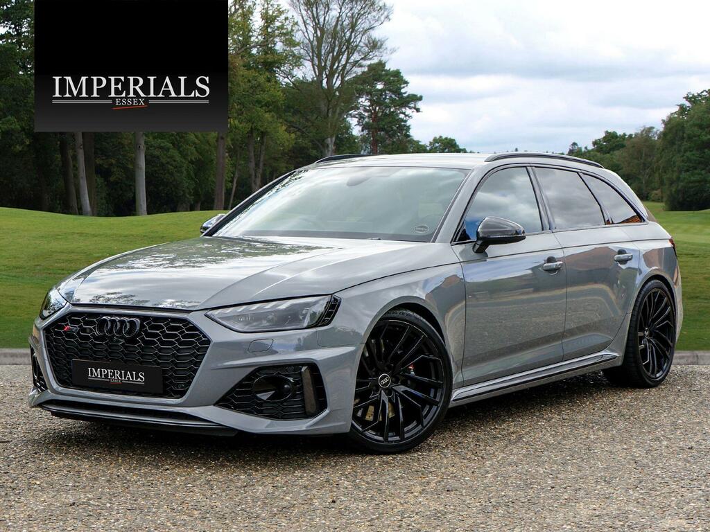 Audi RS4 Avant Petrol