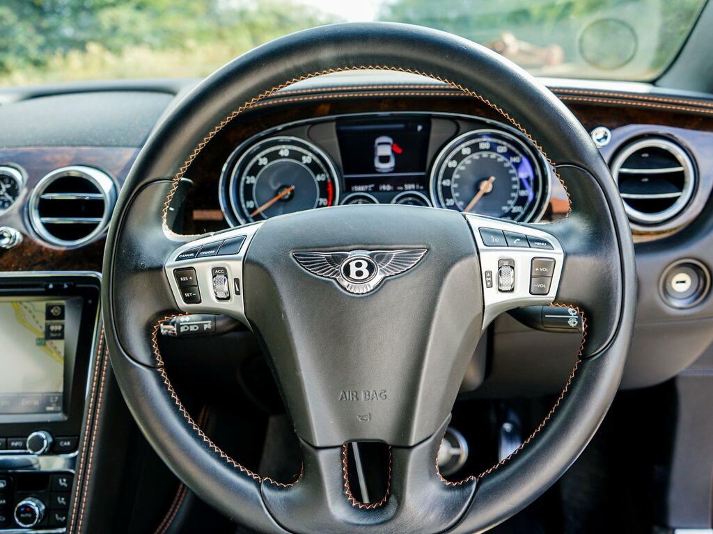 Bentley Continental Flying Spur Speed 4-Door Black #7