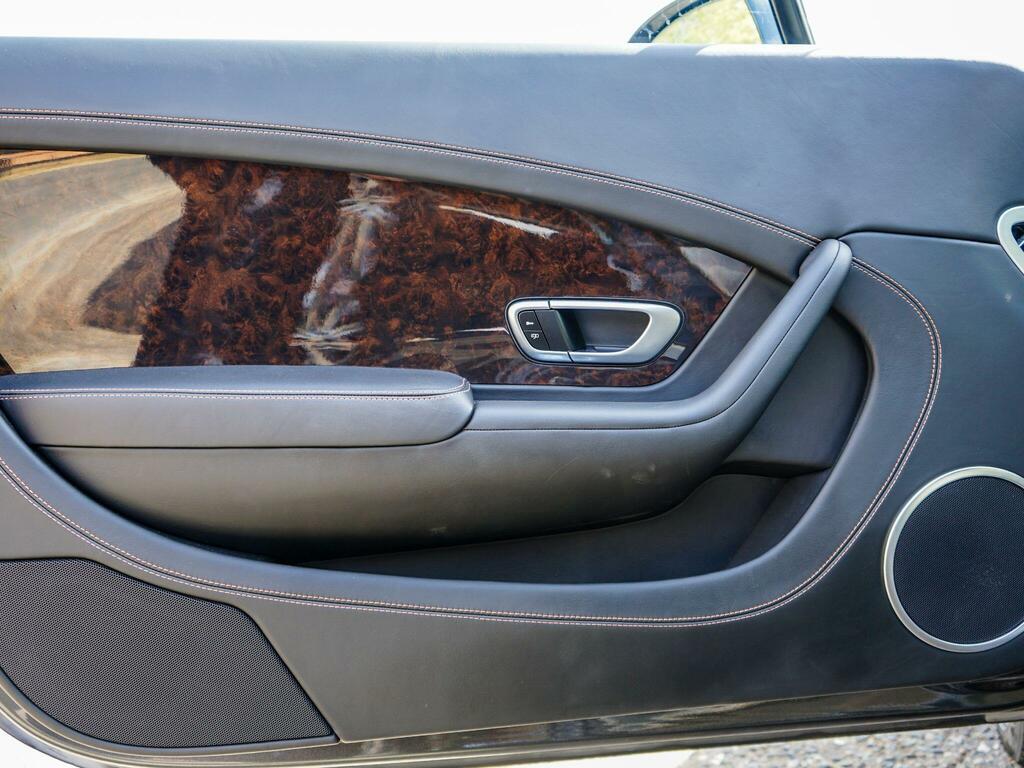 Bentley Continental Flying Spur Speed 4-Door Black #19