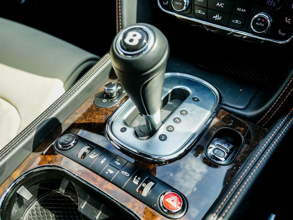 Bentley Continental Flying Spur Speed 4-Door Black #29