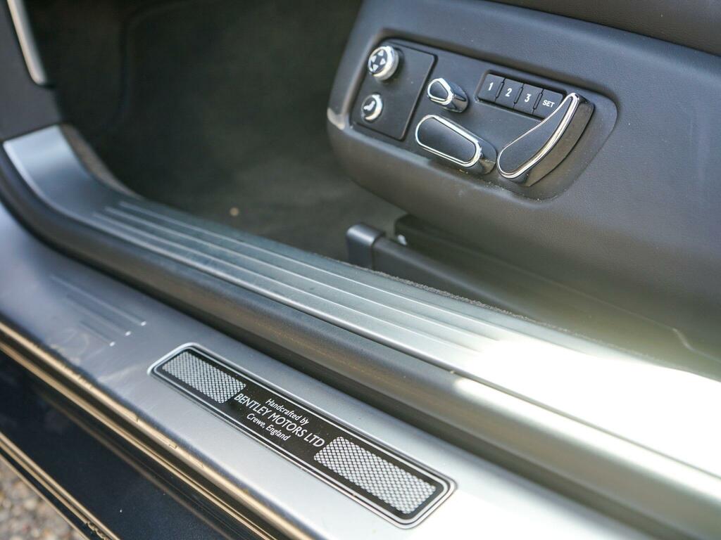 Bentley Continental Flying Spur Speed 4-Door Black #34