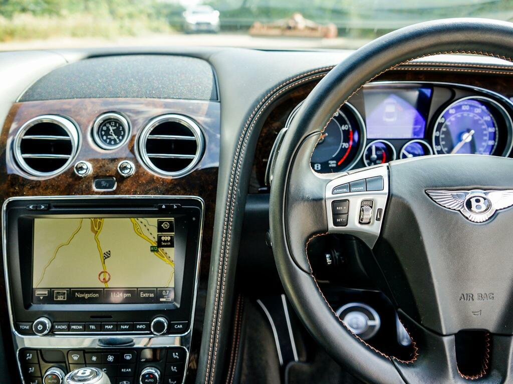 Bentley Continental Flying Spur Speed 4-Door Black #8